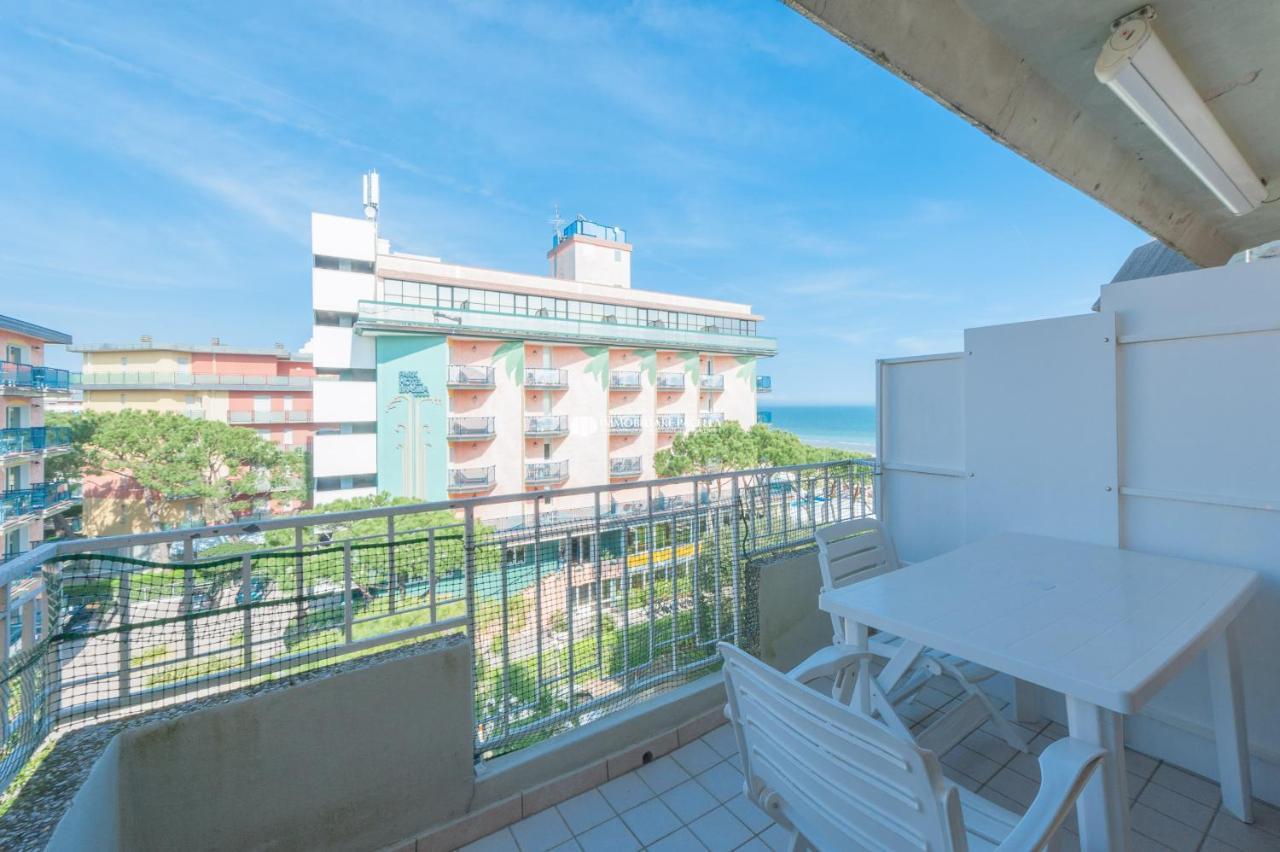 Residence Puerto Del Sol Immobiliare Pacella Лидо ди Йезоло Екстериор снимка