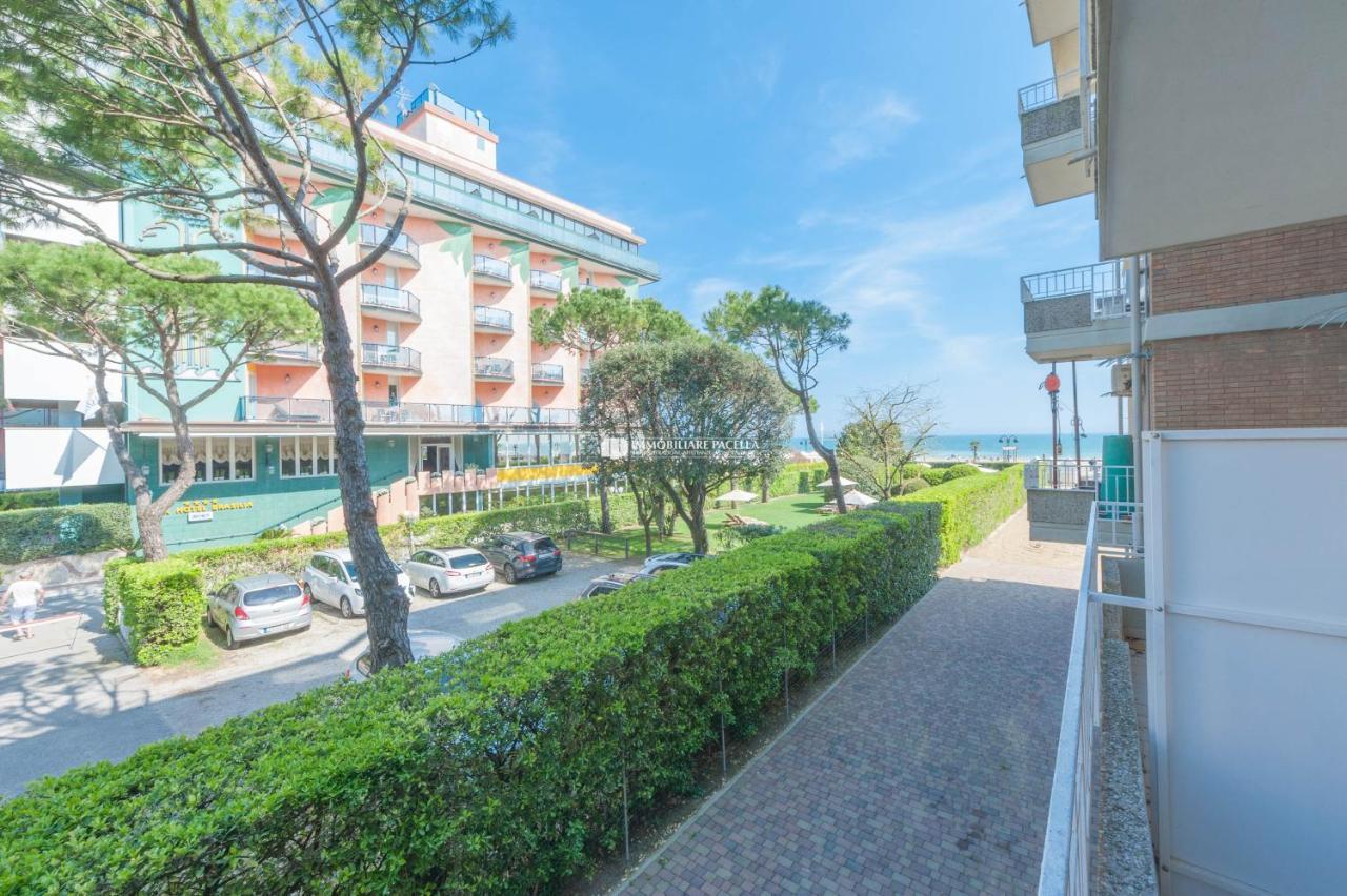 Residence Puerto Del Sol Immobiliare Pacella Лидо ди Йезоло Екстериор снимка