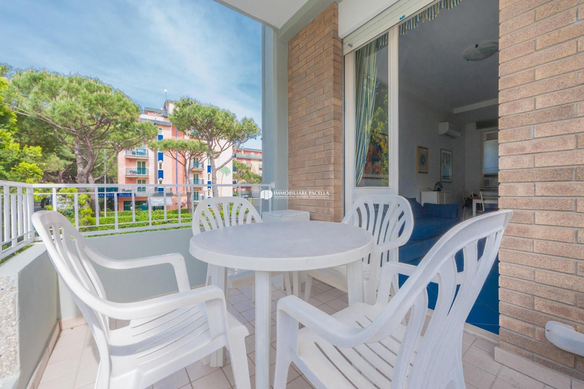 Residence Puerto Del Sol Immobiliare Pacella Лидо ди Йезоло Екстериор снимка